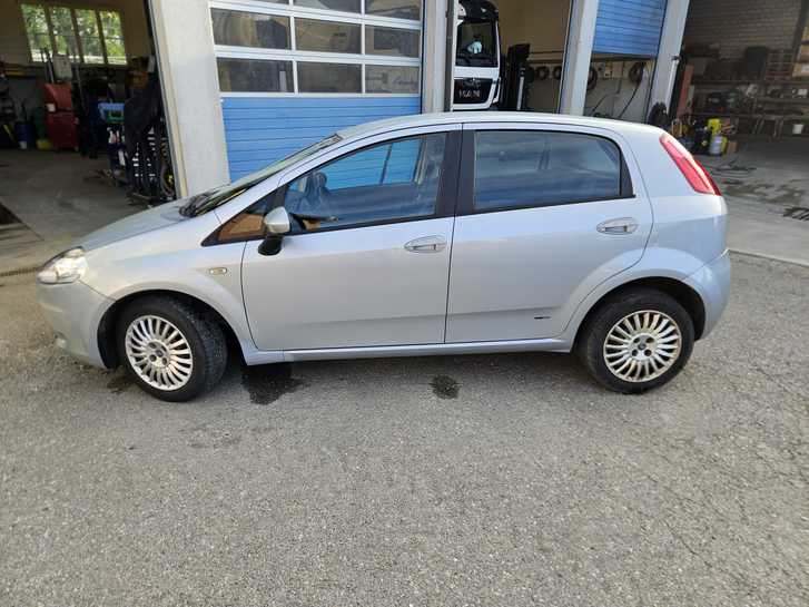 Fiat Grande Punto 1.4 77 PS Emotion zu verkaufen Fiat Fiat Grande Punto 1.4 8V 77 Emotion
