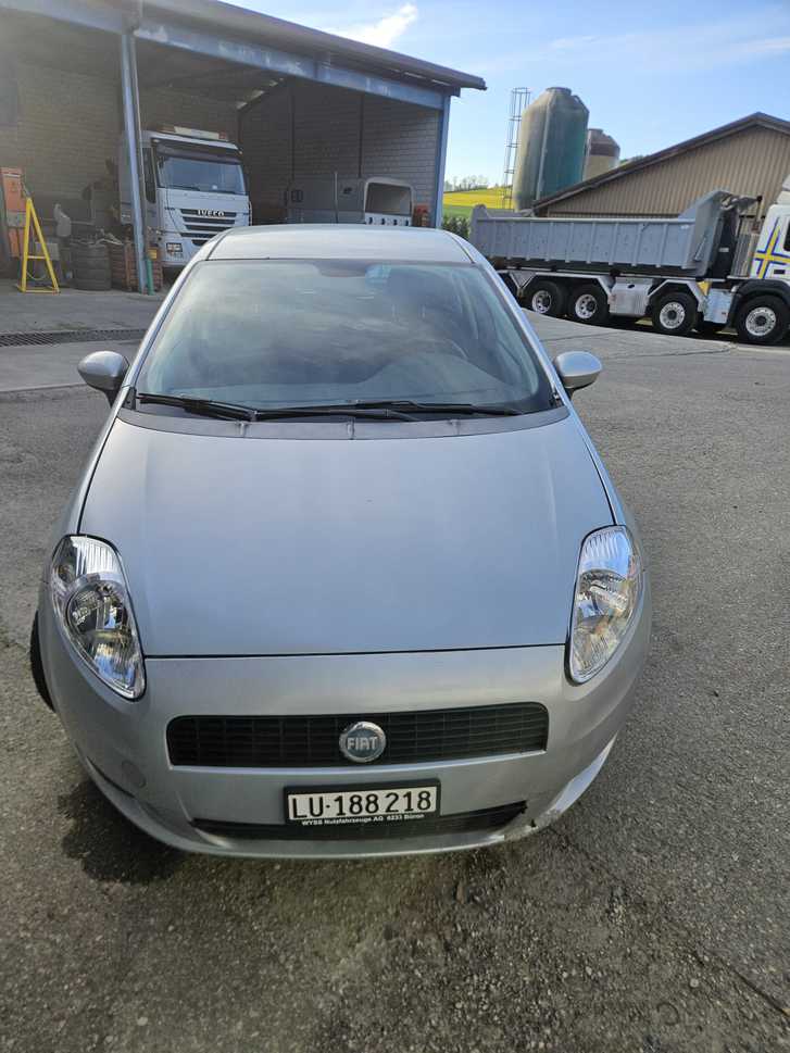 Fiat Grande Punto 1.4 77 PS Emotion zu verkaufen Fiat Fiat Grande Punto 1.4 8V 77 Emotion
