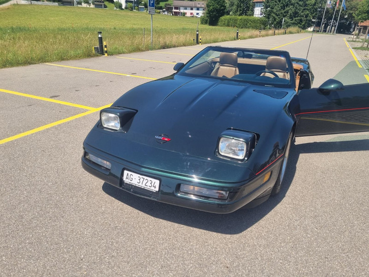 Chevrolet Corvette Convertible 5.7