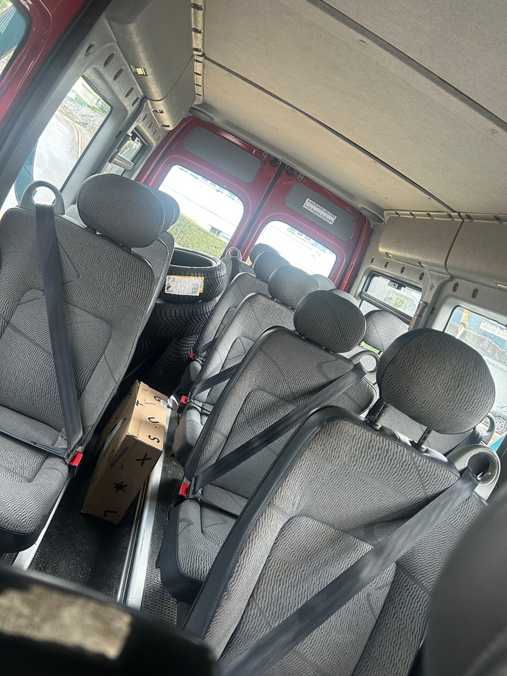 Renault Master Bus 3.9 t L3 16 Pl. 2.5 dCi 120