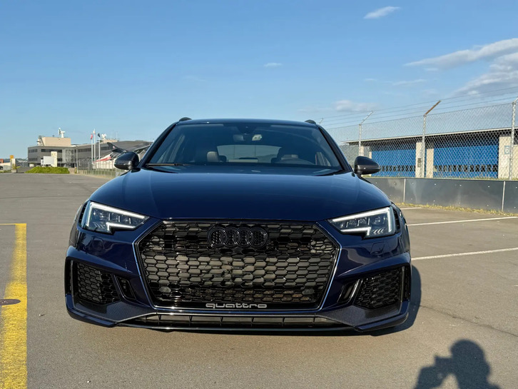 Audi RS4 Avant 2.9 V6 TFSI quattro T-Tronic