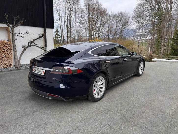 Tesla Model S 85 Performance D