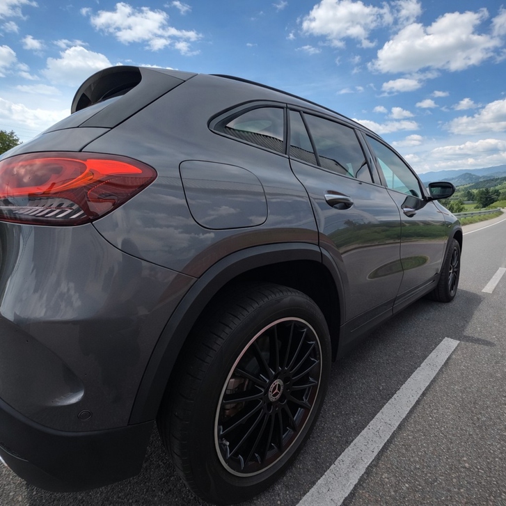 Mercedes-Benz GLA-Klasse H247 GLA 250 e AMG Line