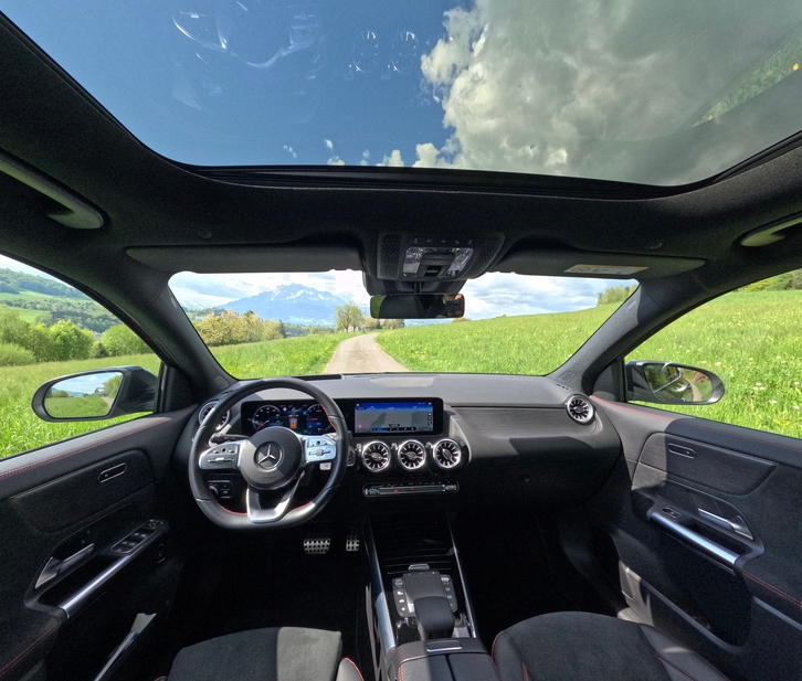 Mercedes-Benz GLA-Klasse H247 GLA 250 e AMG Line