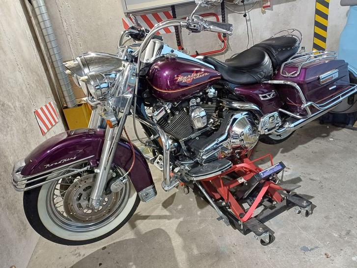 HARLEY-DAVIDSON FLHRC  Road King Classic
