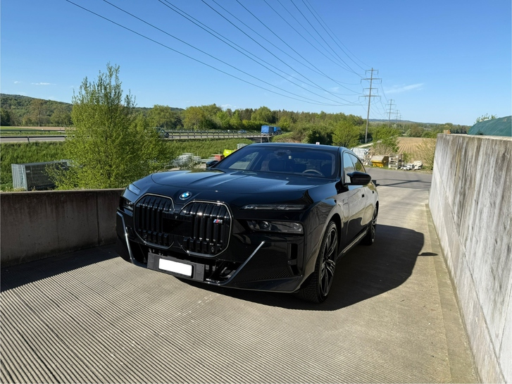 BMW 7er Reihe G70 M760e xDrive
