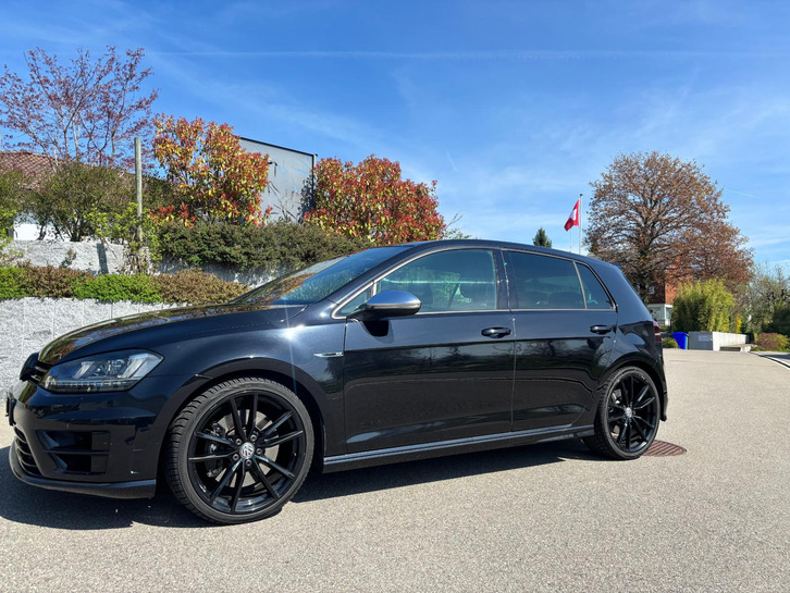 VW Golf VII 2.0 TSI R DSG 4motion