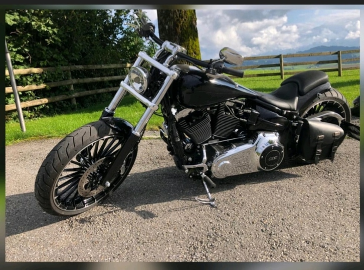 Harley-Davidson FXSB Breakout 103 ABS - Top Angebot HARLEY-DAVIDSON HARLEY-DAVIDSON FXSB Breakout 103 ABS
