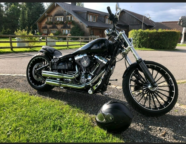 Harley-Davidson FXSB Breakout 103 ABS - Top Angebot HARLEY-DAVIDSON HARLEY-DAVIDSON FXSB Breakout 103 ABS