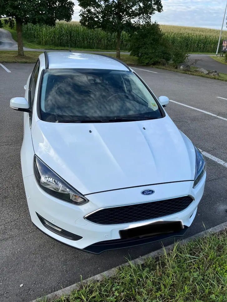 Ford Focus Station Wagon 1.0i EcoB 125 Carving