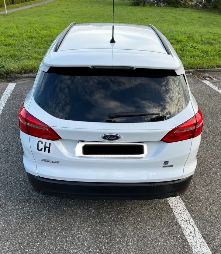 Ford Focus Station Wagon 1.0i EcoB 125 Carving