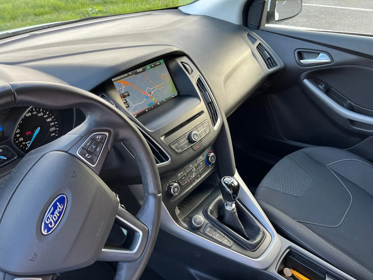 Ford Focus Station Wagon 1.0i EcoB 125 Carving