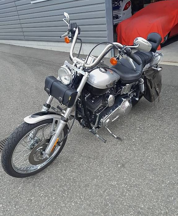 Harley-Davidson FXDWG Dyna Wide Glide - Top Zustand HARLEY-DAVIDSON HARLEY-DAVIDSON FXDWG Dyna Wide Glide
