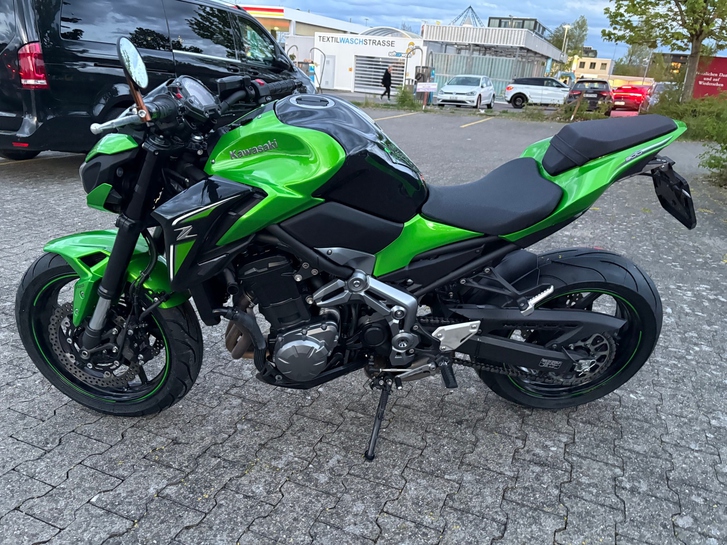 KAWASAKI Z 900