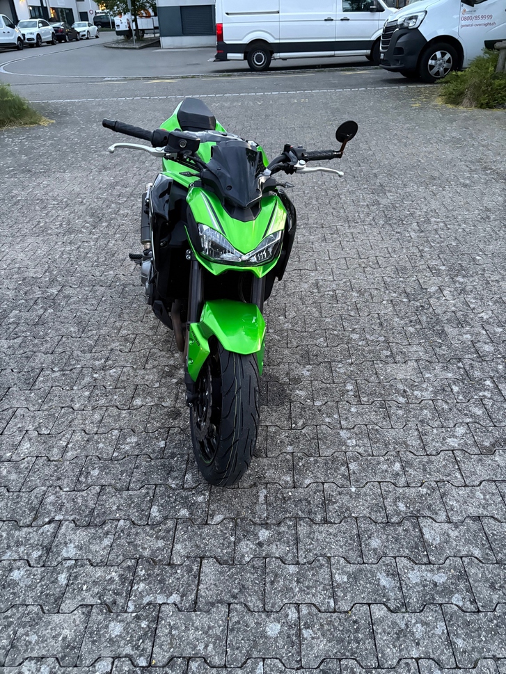 KAWASAKI Z 900