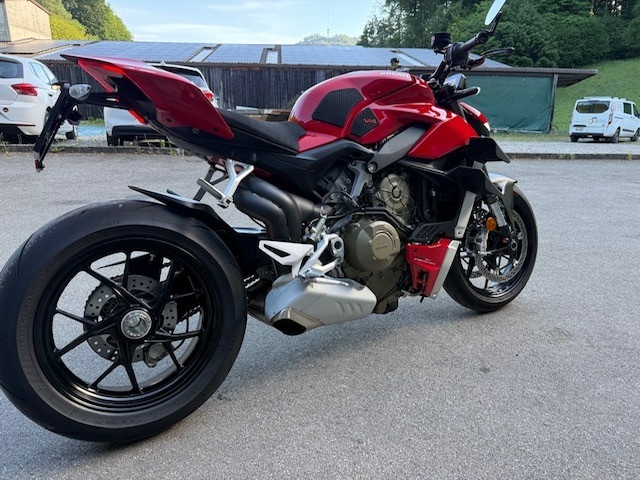 DUCATI Streetfighter V4 zu verkaufen - Top Zustand DUCATI DUCATI Streetfighter V4