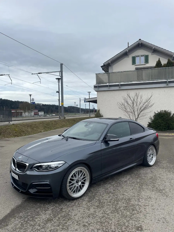BMW M240i xDrive Coupé - Top Zustand BMW BMW 2er Reihe F22 Coupé M240i xDrive