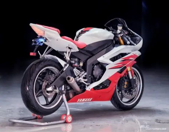 Yamaha YZF-R6 kaufen: Sportliche Motorrad-Performance YAMAHA YAMAHA YZF-R6