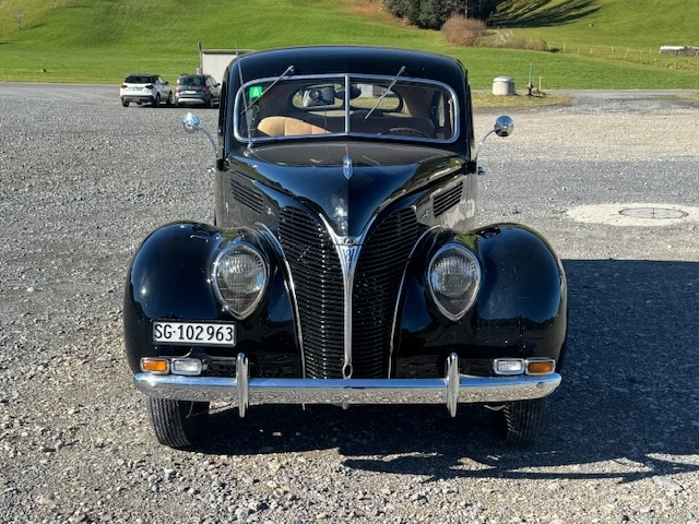 Ford (USA) Sedan 81A