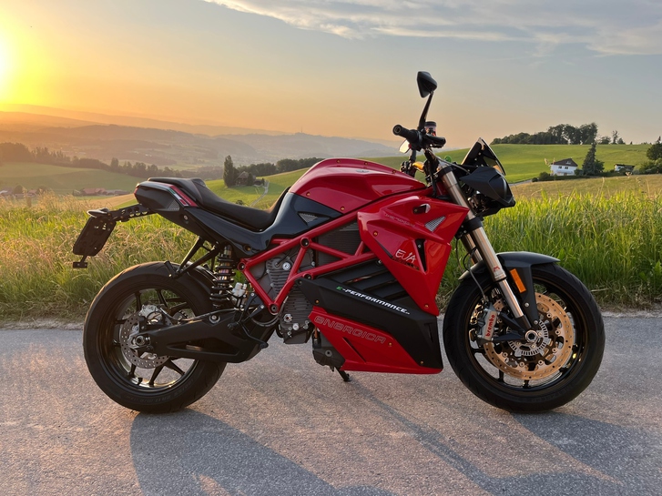 ENERGICA Eva Ribelle