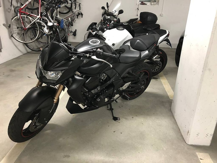 Kawasaki Z750R Motorrad in Top Zustand kaufen KAWASAKI KAWASAKI Z 750 R