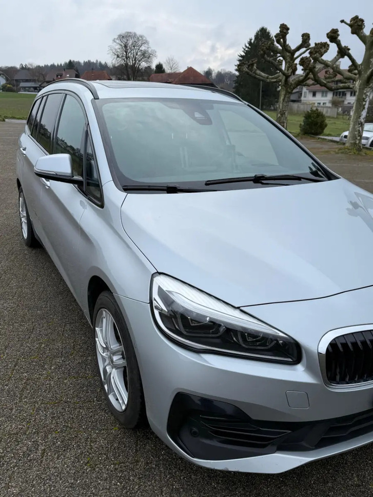 BMW 2er Reihe F46 Gran Tourer 218d xDrive SAG