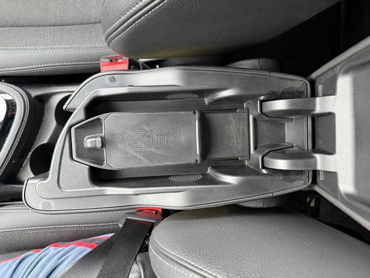 BMW 2er Reihe F46 Gran Tourer 218d xDrive SAG