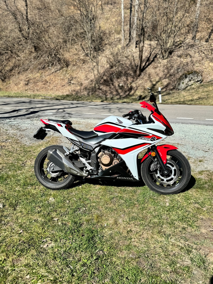Honda CBR 500 RA ABS, ideal für Einsteiger HONDA HONDA CBR 500 RA ABS (35kW)