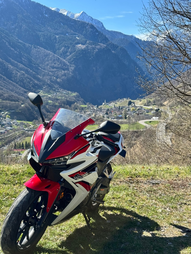 Honda CBR 500 RA ABS, ideal für Einsteiger HONDA HONDA CBR 500 RA ABS (35kW)