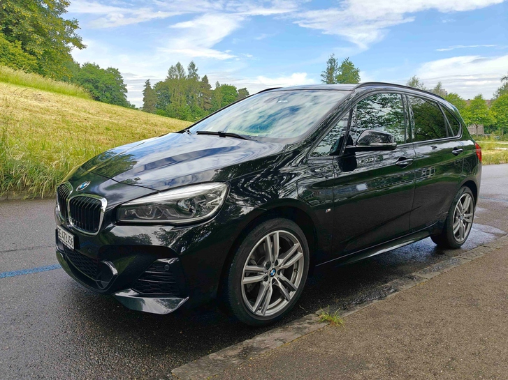 BMW 2er Active Tourer 225xe mit Sonderausstattung BMW BMW 2er Reihe F45 Active Tourer 225xe