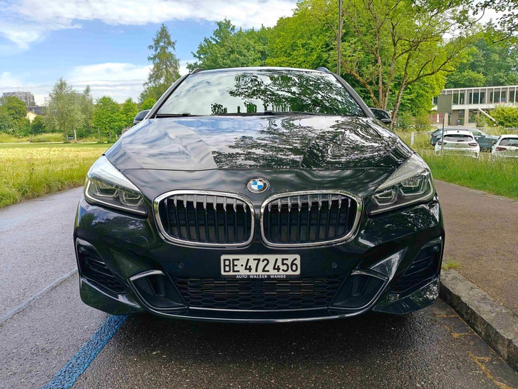 BMW 2er Active Tourer 225xe mit Sonderausstattung BMW BMW 2er Reihe F45 Active Tourer 225xe