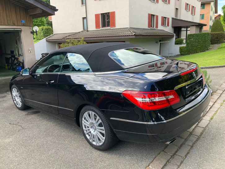Mercedes-Benz E-Klasse A207 Cabriolet E 200 CGI BlueEF