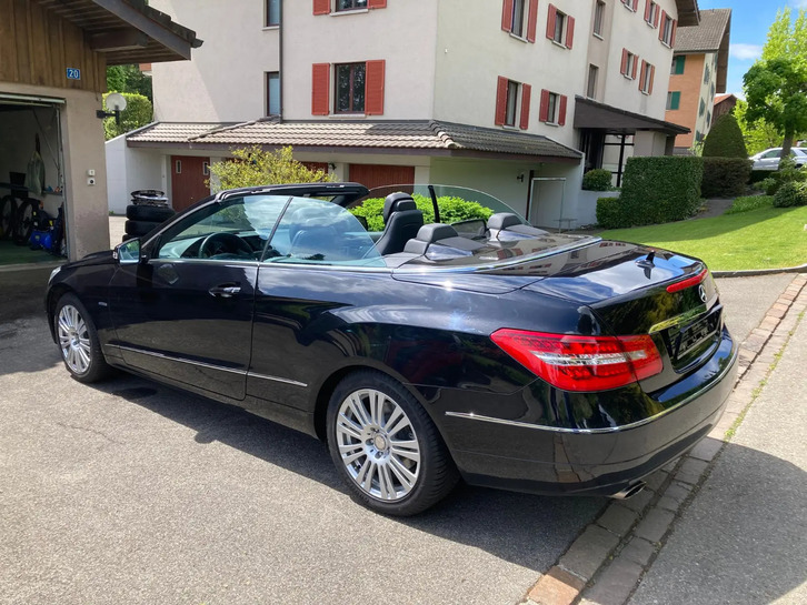 Mercedes-Benz E-Klasse A207 Cabriolet E 200 CGI BlueEF