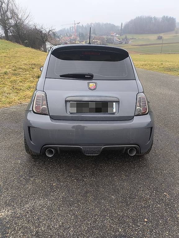 Fiat 595 Abarth 1.4 T-Jet 180 - Top gepflegt! Fiat Fiat 595 Abarth 1.4 T-Jet 180 Competizione