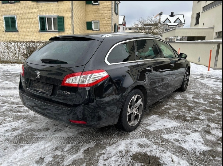 Peugeot 508 SW BlueHDi 180 GT - Top gepflegt Peugeot Peugeot 508 SW 2.0 BlueHDi 180 GT S/S
