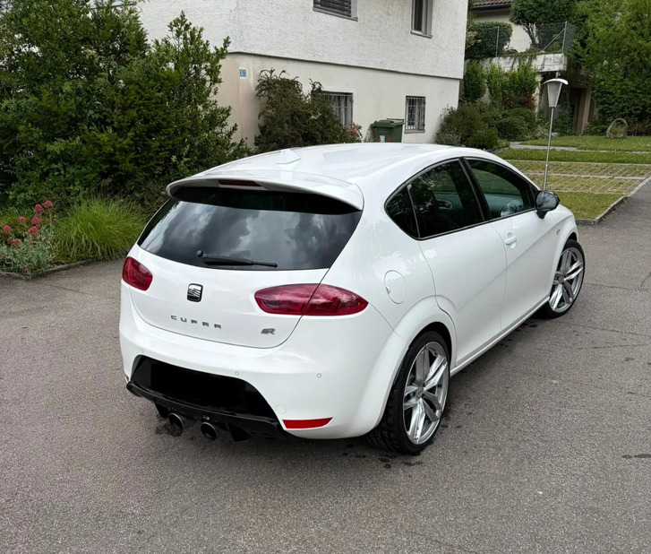 Sportlicher SEAT Leon Cupra R mit Top-Ausstattung SEAT SEAT Leon 2.0 TSI Cupra R