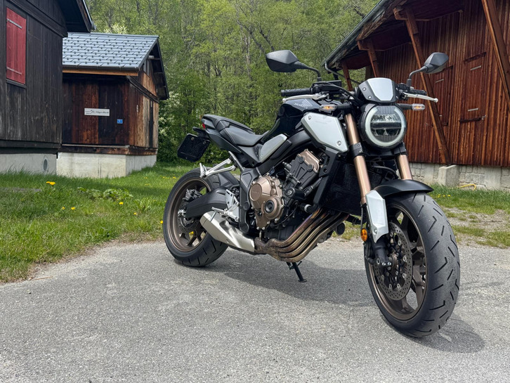 Honda CB 650 R ABS, neu bereift, top Zustand HONDA HONDA CB 650 R ABS (35kW)
