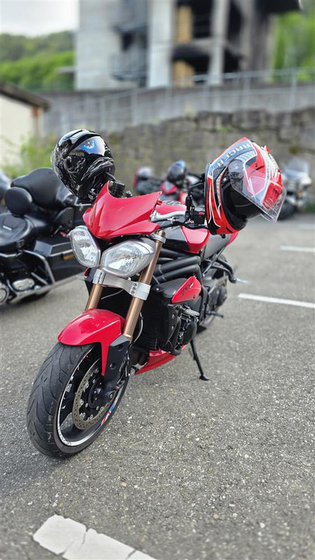 Triumph Speed Triple 1050 - Top Zustand! TRIUMPH TRIUMPH Speed Triple 1050