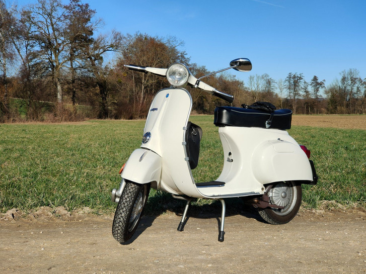 Vintage Vespa 125 Primavera 1976 - Jubiläumsmodell PIAGGIO PIAGGIO Vespa 125 Primavera VM