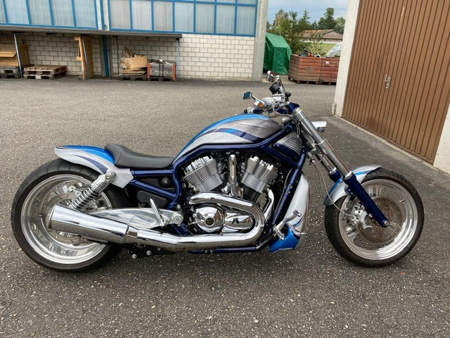 HARLEY-DAVIDSON VRSCA V-rod 1200