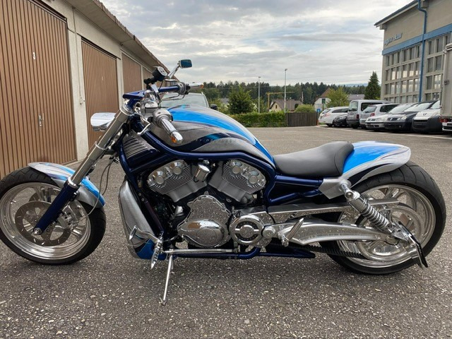 HARLEY-DAVIDSON VRSCA V-rod 1200