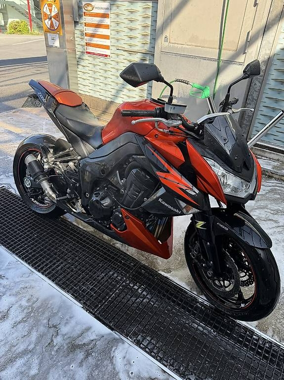 Kawasaki Z 1000 ABS - Perfekte Sportmaschine KAWASAKI KAWASAKI Z 1000 ABS