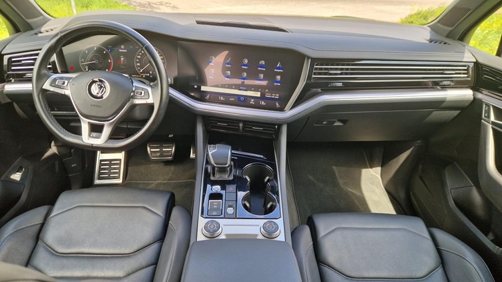VW Touareg 4.0 V8 TDI R-Line - 421PS Diesel SUV VW VW Touareg 4.0 V8 TDI R-Line