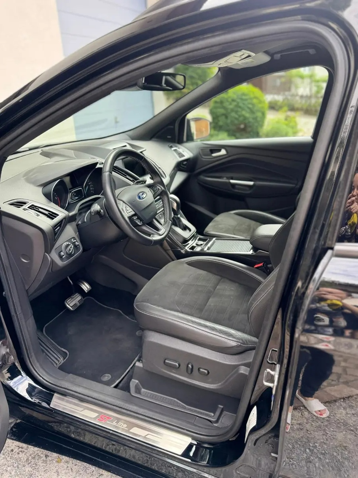 Ford Kuga 2.0 TDCi 180 ST-Line FPS