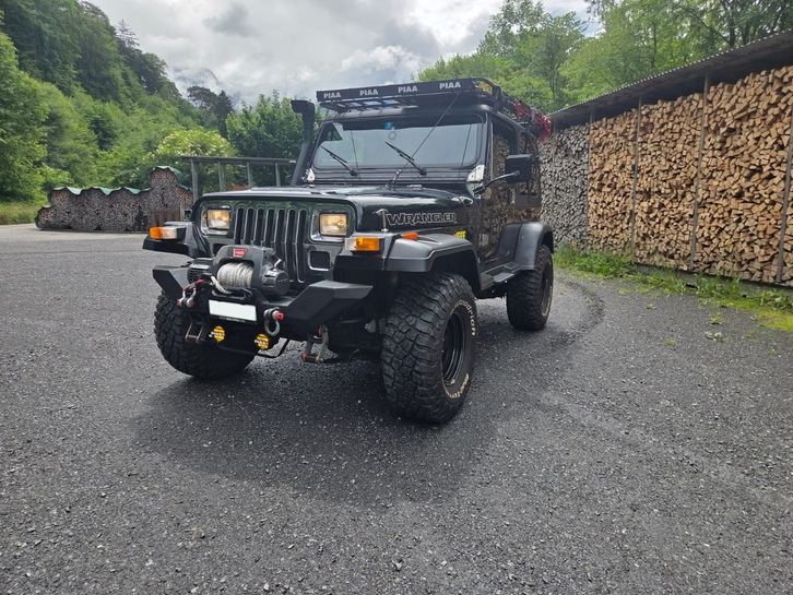 Jeep Wrangler 4.0 Laredo Hardtop