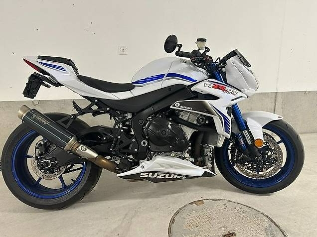 Suzuki GSX-R 1000 RA Virus