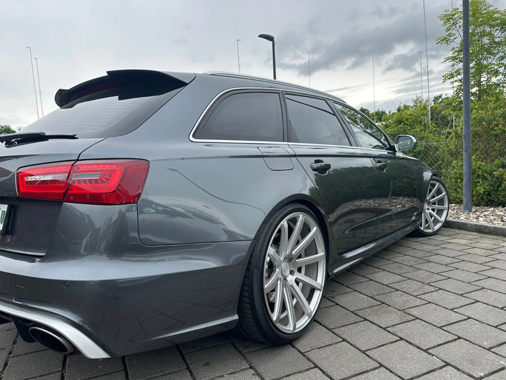 Audi RS6 Avant 4.0 V8 TFSI quattro T-Tronic