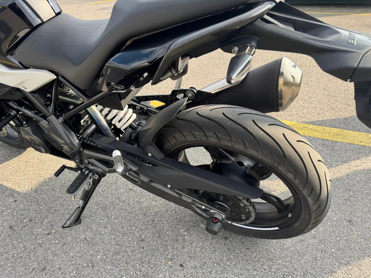 BMW G 310 R: Perfekte Stadtmaschine, 2021, 6.000 km BMW BMW G 310 R