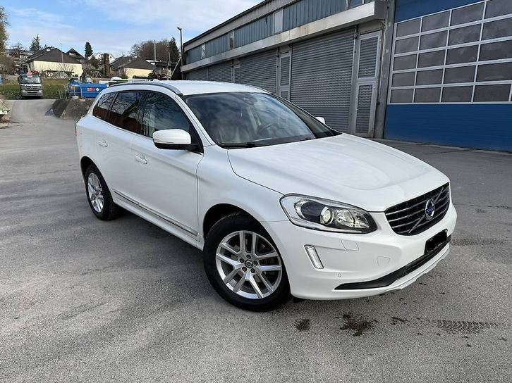 Volvo XC60 2.0 T6 AWD Summum - Top gepflegt Volvo Volvo XC60 2.0 T6 Summum AWD S/S