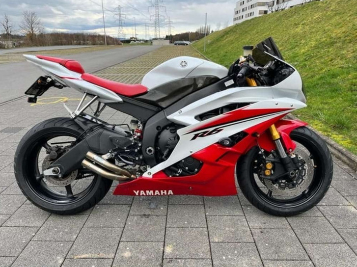 Sportliche Yamaha YZF-R6 - 25kW Leistung Yamaha Yamaha YZF-R6 (25kW)